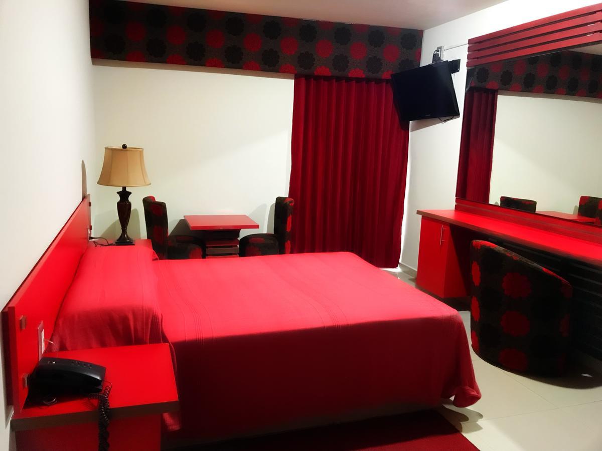 Palacio Rojo Hotel Familiar Морелия Экстерьер фото
