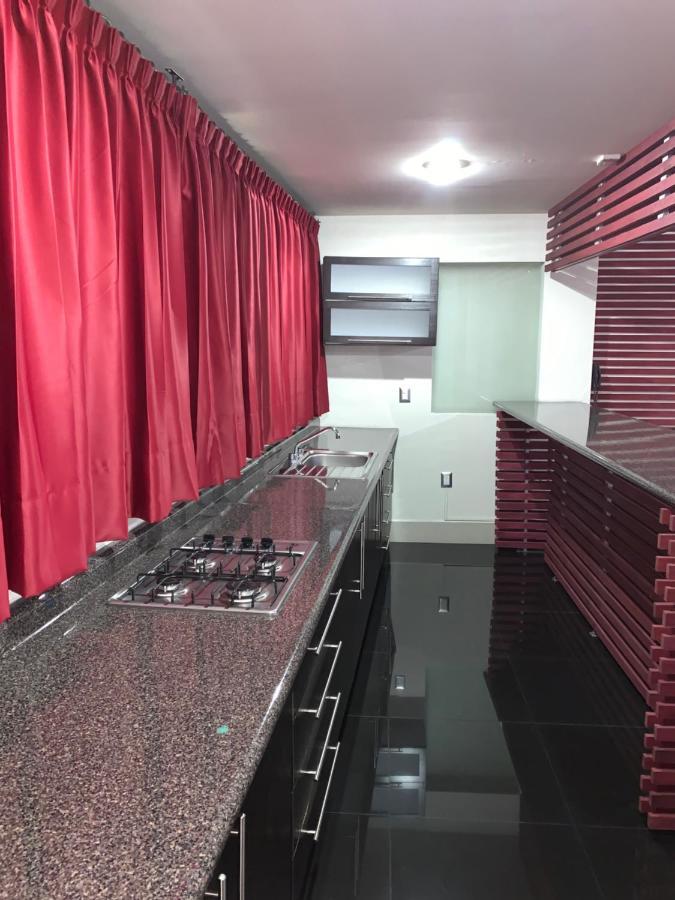 Palacio Rojo Hotel Familiar Морелия Экстерьер фото